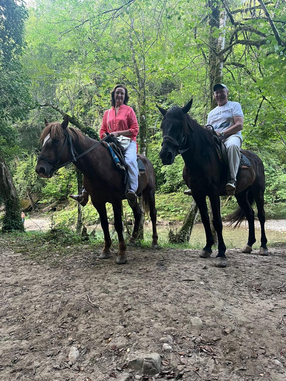 Экскурсии в Хосте конные прогулки по горам