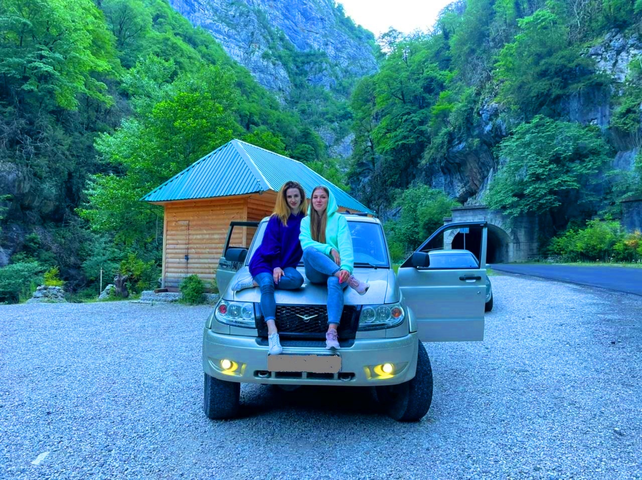 Индивидуальный джиппинг в Абхазию из Лоо Долина Семи Озёр