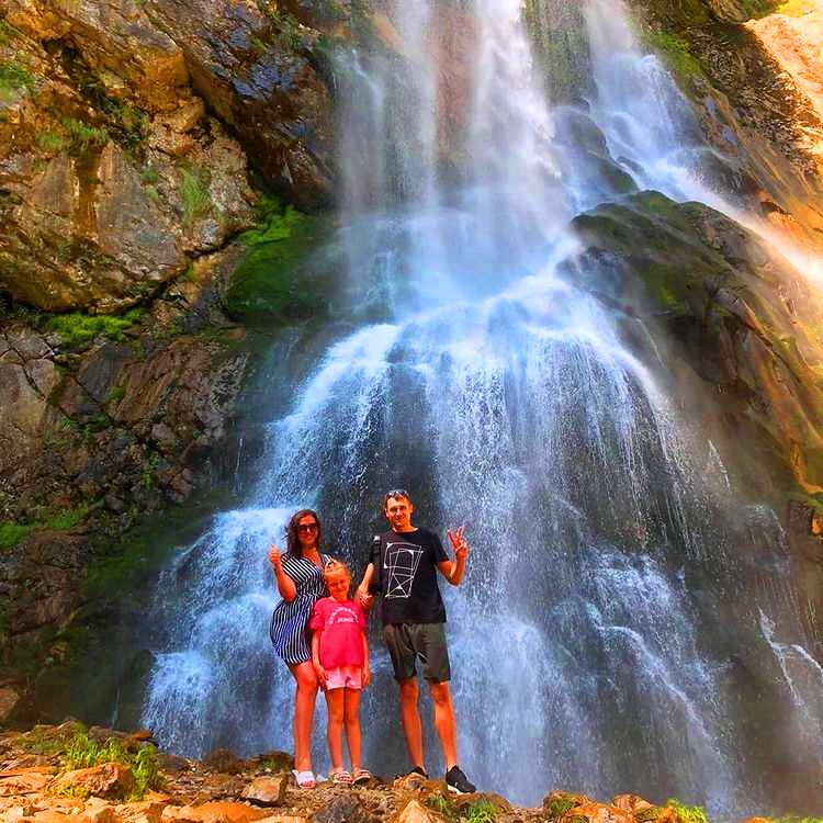 Джиппинг в Абхазию из Головинки Гегский водопад и озеро Рица