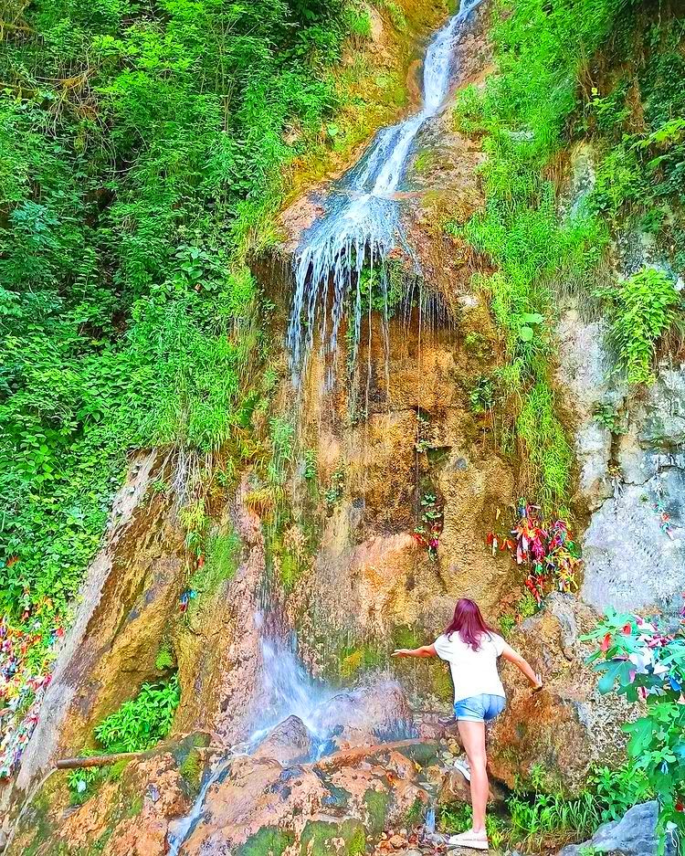 Джип тур в Абхазию из Дагомыса на Гегский водопад и озеро Рица